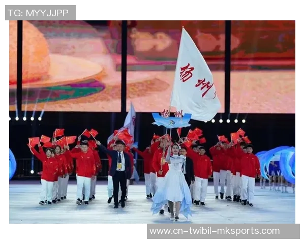 江苏代表团进场，旗手是他！